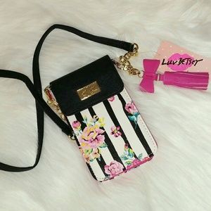 ❤ NWT Betsey Johnson Wallet On Strings
